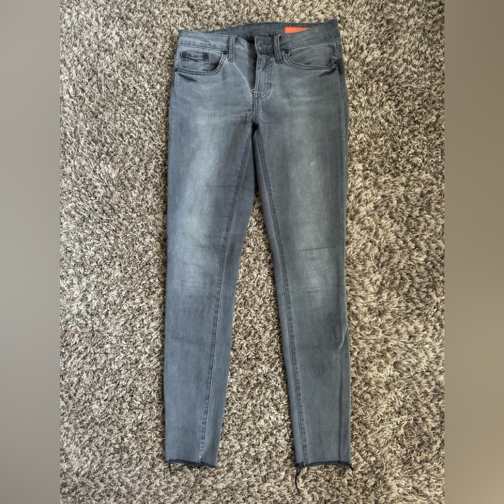 Women's Gray Skinny Jeans